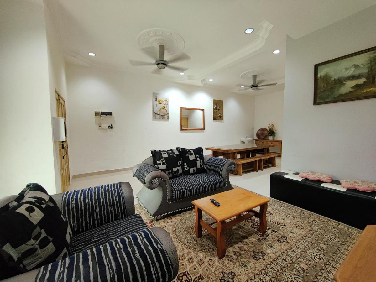 Homestay Roma Suite クアラ・トレンガヌ エクステリア 写真