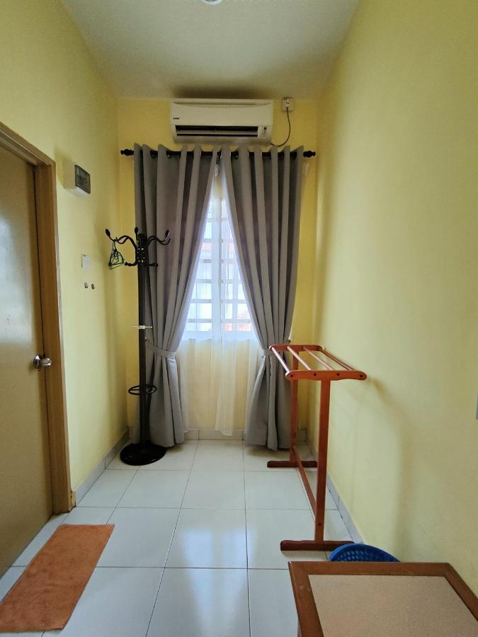 Homestay Roma Suite クアラ・トレンガヌ エクステリア 写真